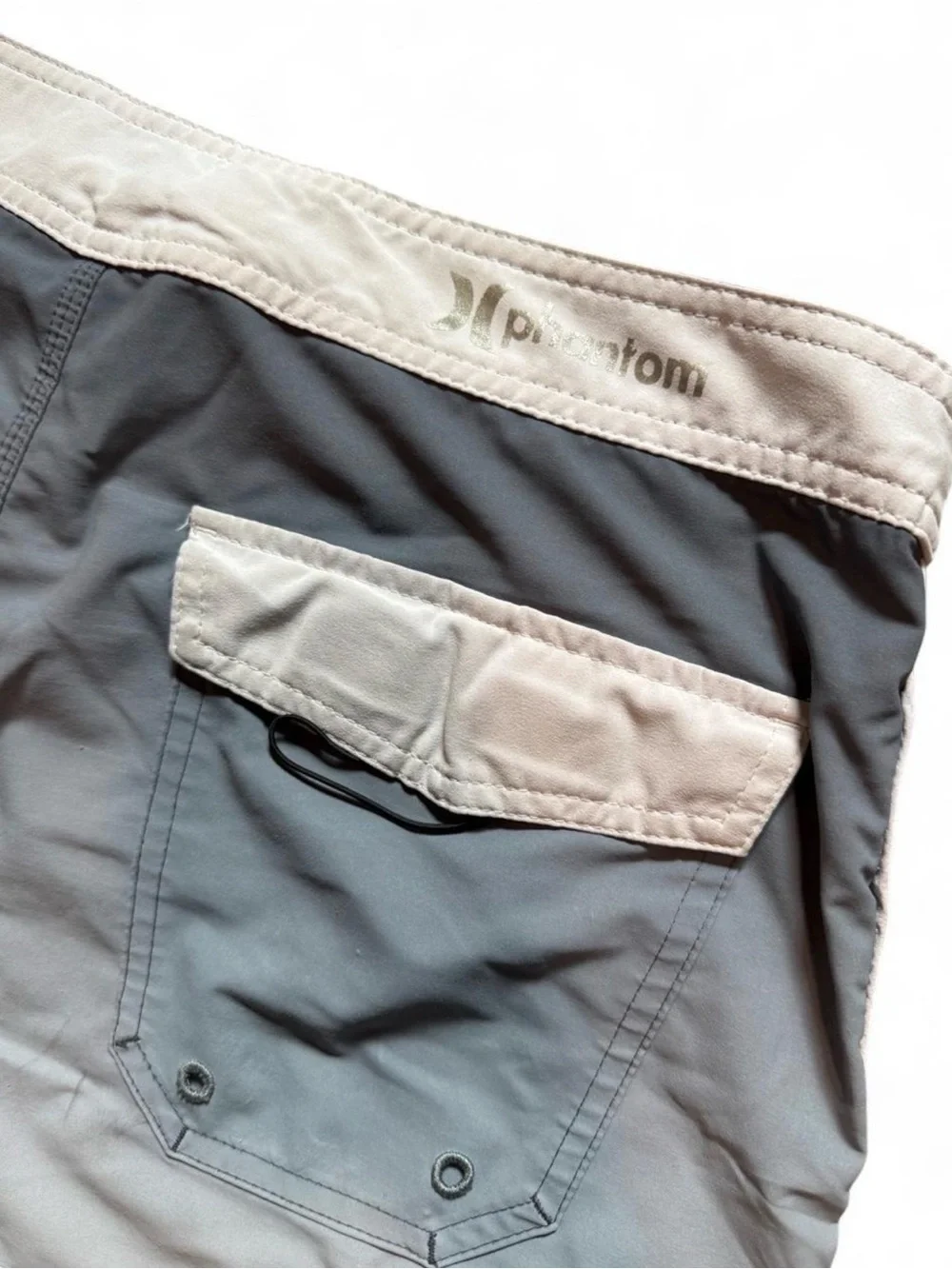 Hurley Men's Gray and White Board Shorts